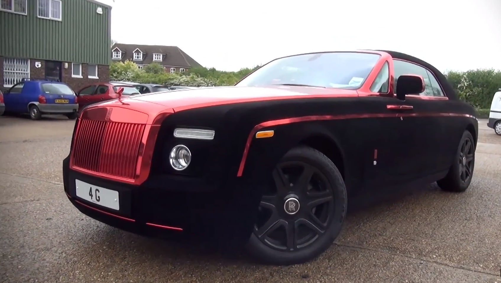 Rolls-Royce-Phantom-Coupe-Gumball-3000-video