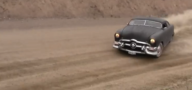 Ford-Custom-Deluxe-Coupe-drift-video
