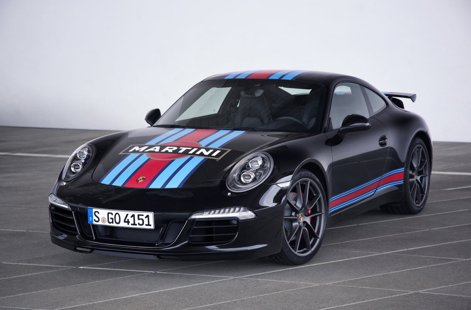 Porsche-911-Carrera-S-Martini-Racing-Edition-02