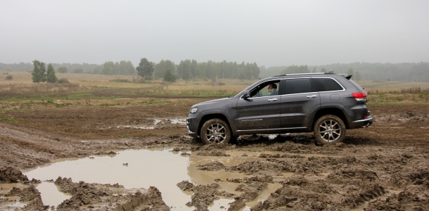 test-jeep-grand-cherokee-v6-30-crd-4x4-at-p3