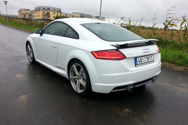 2015-Audi-TT-2