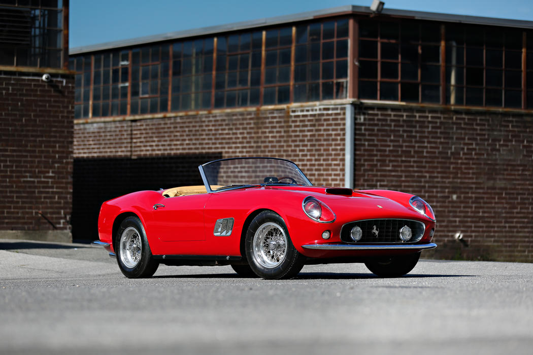 1961-Ferrari-250-GT-California-SWB-Spider