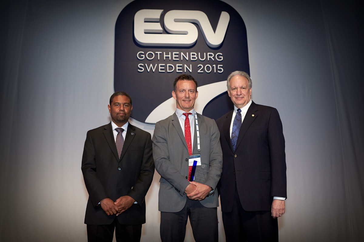 Dr Trent Victor, Senior Technical Leader Crash Avoidance at Volvo Cars and Adjunct Professor at the University of Iowa, was singled out for appreciation for his contribution in the field of car safety. The award, presented by the National Highway Traffic Safety Administration at the 24th International Technical Conference on the Enhanced Safety of Vehicles (ESV) in Gothenburg on June 8th 2015, was in recognition and appreciation for extraordinary contributions in the field of motor vehicle safety.