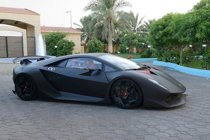 Lamborghini-Sesto-Elemento-na-prodej-02