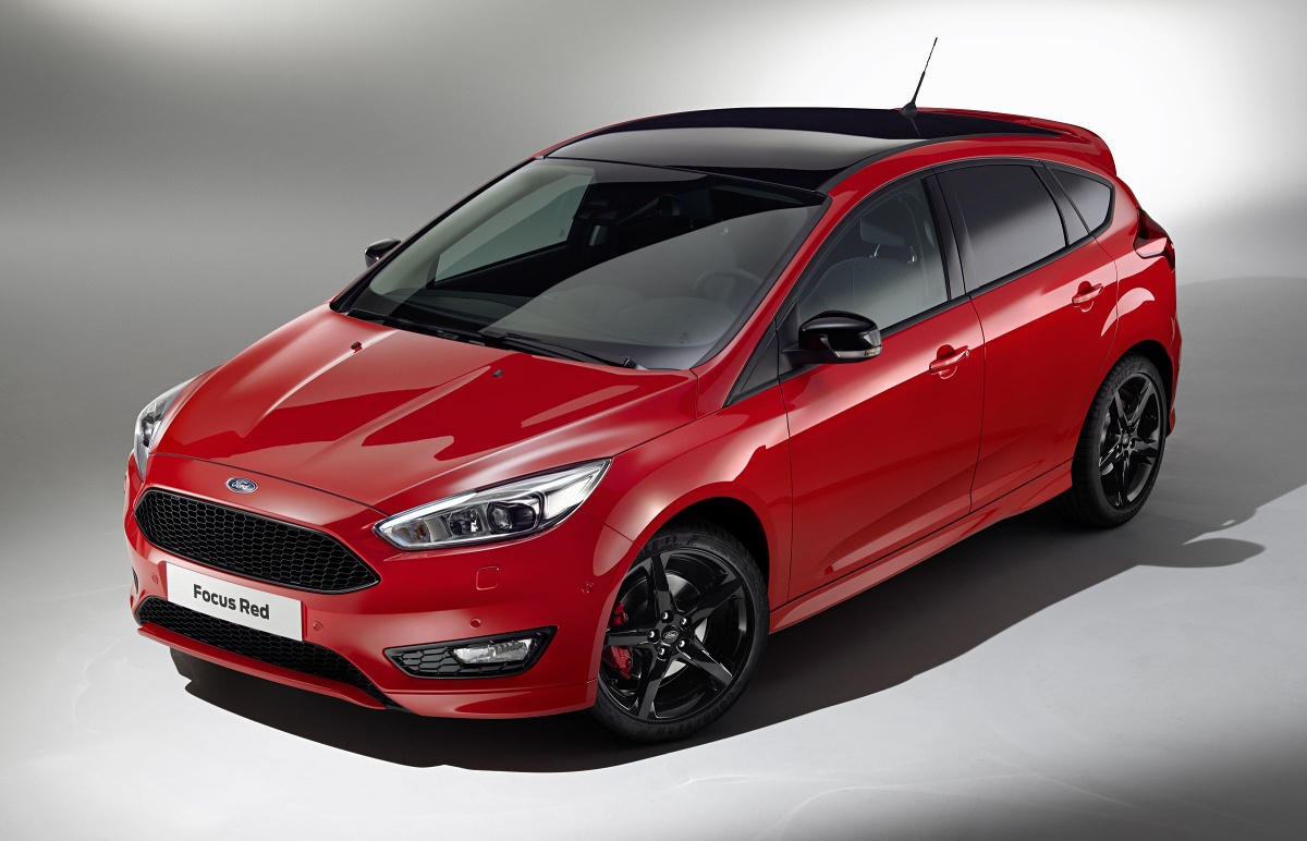 Ford-Focus-Red-and-Black-Edition-02