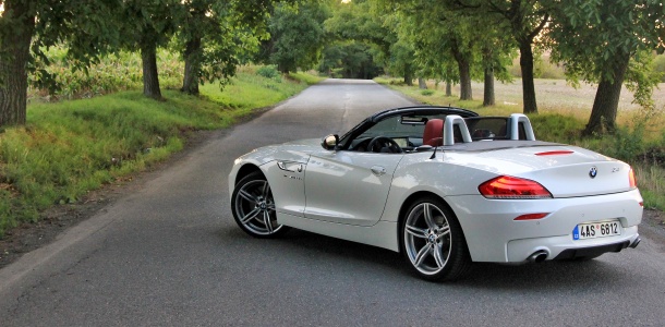test-bmw-z4-roadster-sdrive-35is-at-p2