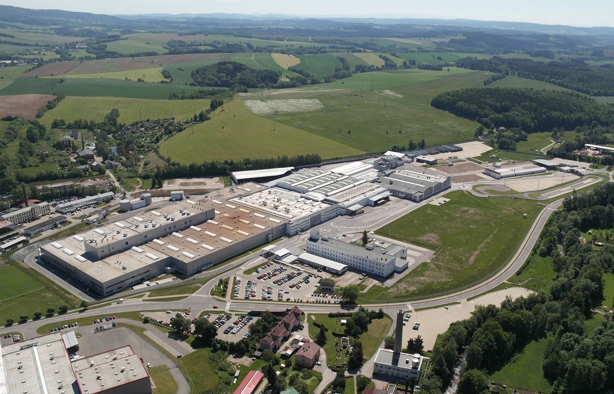SKODA-AUTO-Vrchlabi-Factory-of-the-year-2015