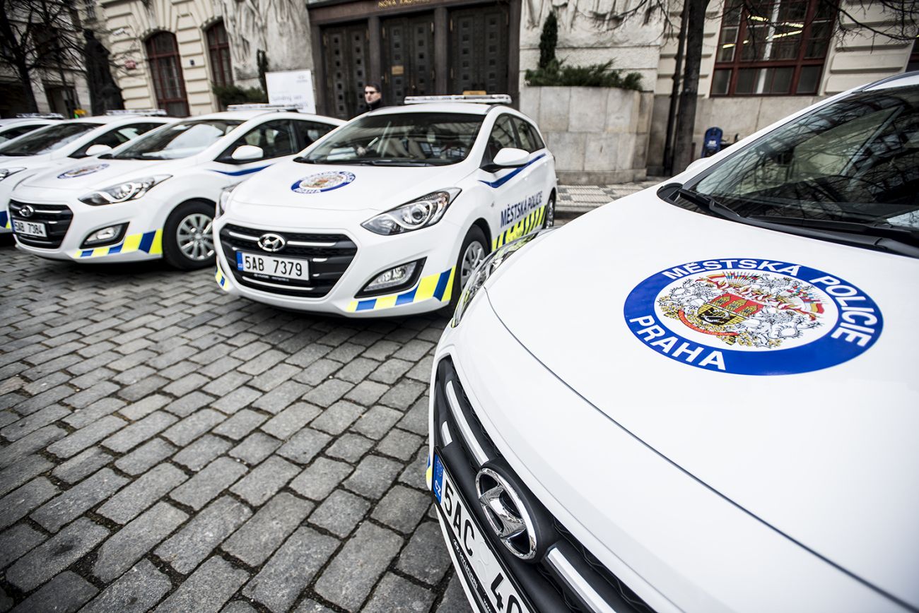 Hyundai-i30-kombi-Mestska-policie-Praha-02