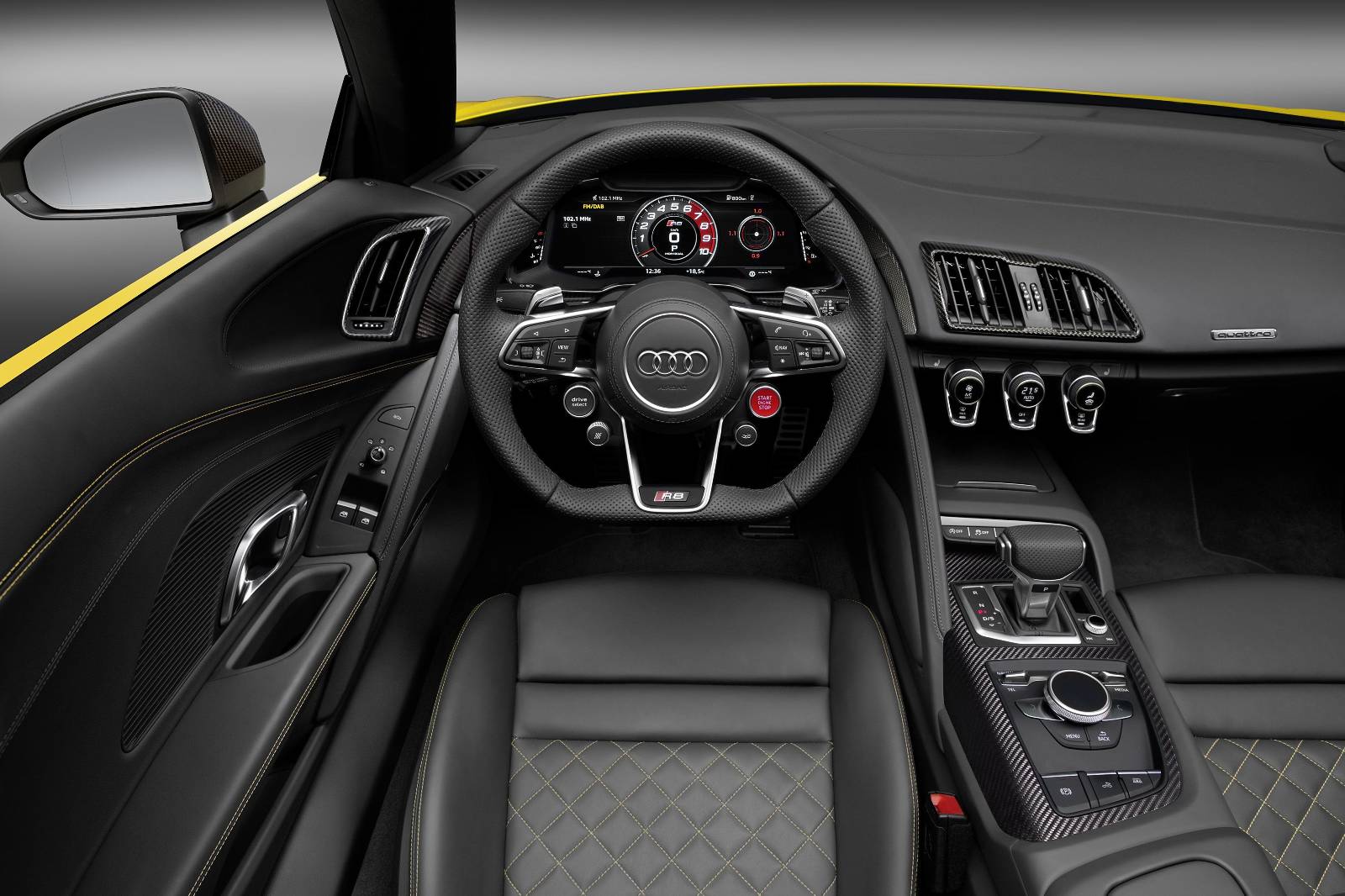 Audi R8 Spyder Cockpit