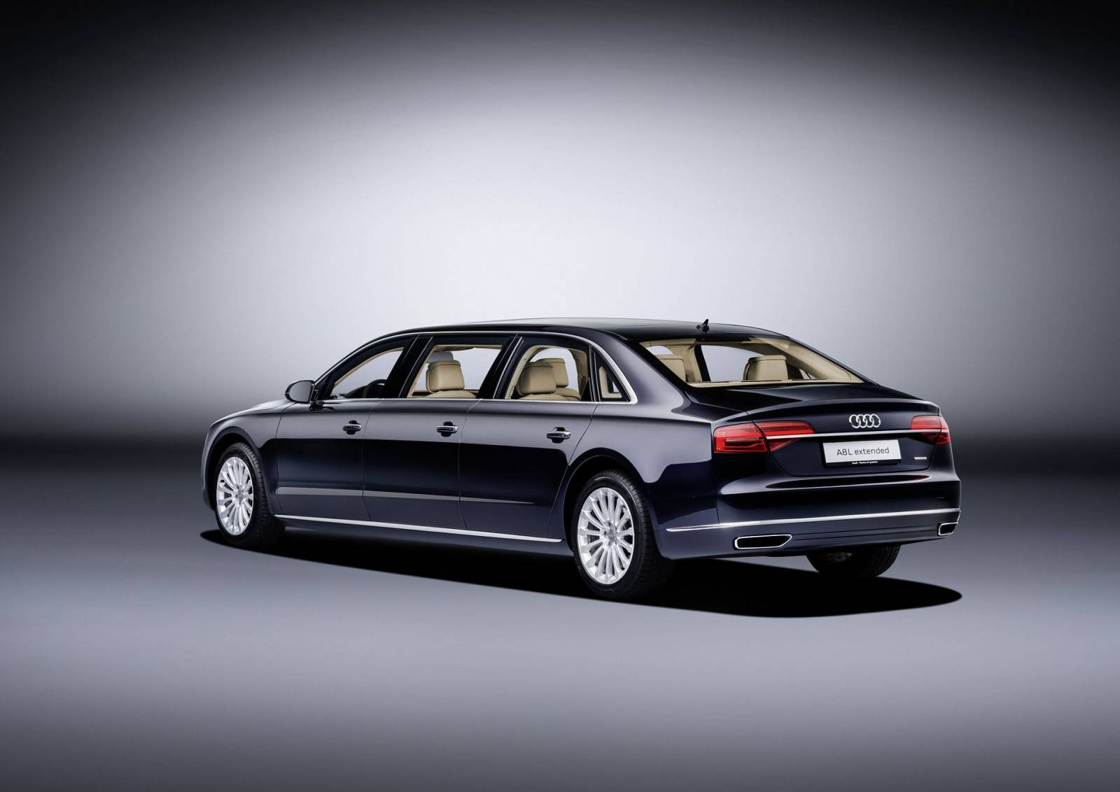 Audi-A8-L-extended-02