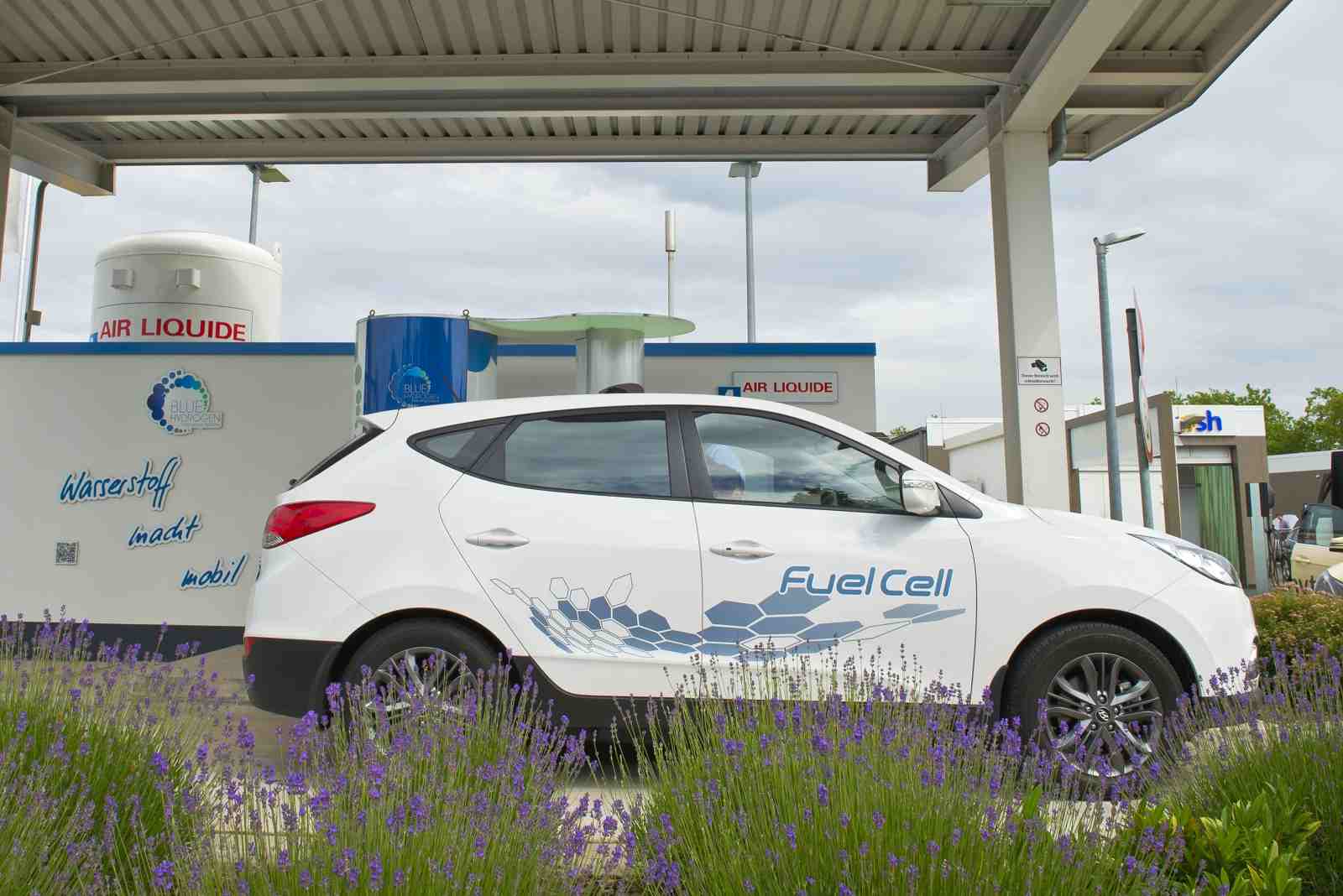 air_liquide_fuel_cell_station